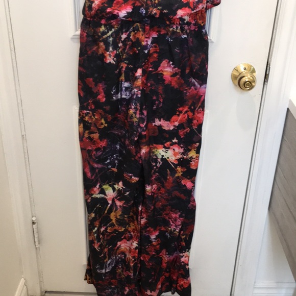 Karen Millen Floral Jumpsuit Size 8 36 bust , 28 waist 40 hips approx 30 inseam - Picture 7 of 8